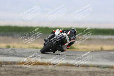 media/May-03-2025-CRA (Sat) [[22b18d099a]]/Races/Race 2/